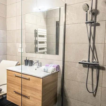 Appartement Dans Un écrin De Verdure, 4 étoiles, Calme, Neuf, Idéalement Situé, Avec Jardin Privatif, Strasbourg Sud Ostwald