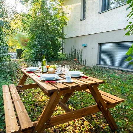 Dans Un écrin De Verdure, 4 étoiles, Calme, Neuf, Idéalement Situé, Avec Jardin Privatif, Strasbourg Sud Appartement *
